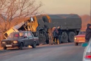 16 людей загинули на Донеччині у жахливій ДТП" Вантажівка з окупантами буквально розчавила маршрутку з пасажирами. ВІДЕО