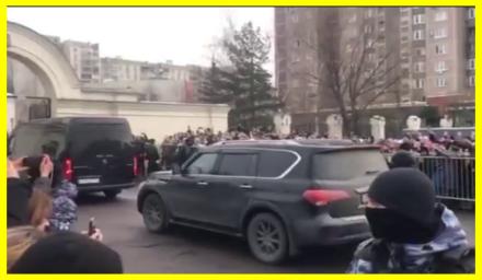 Russia says goodbye to Alexei Navalny